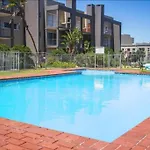 The Lighthouse - Sea View Apartment