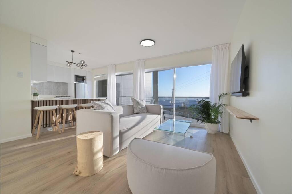 The Lighthouse - Sea View Apartment *